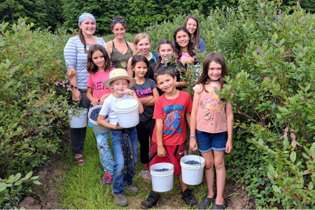 children at Harrietta's Blueberry Hill blueberry farm